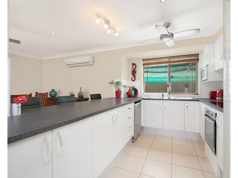 39 Bannockburn Crescent, Parkinson QLD 4115