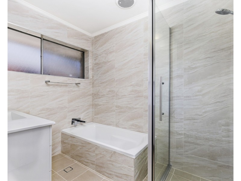 2  Coolmunda Street, Mansfield QLD 4122