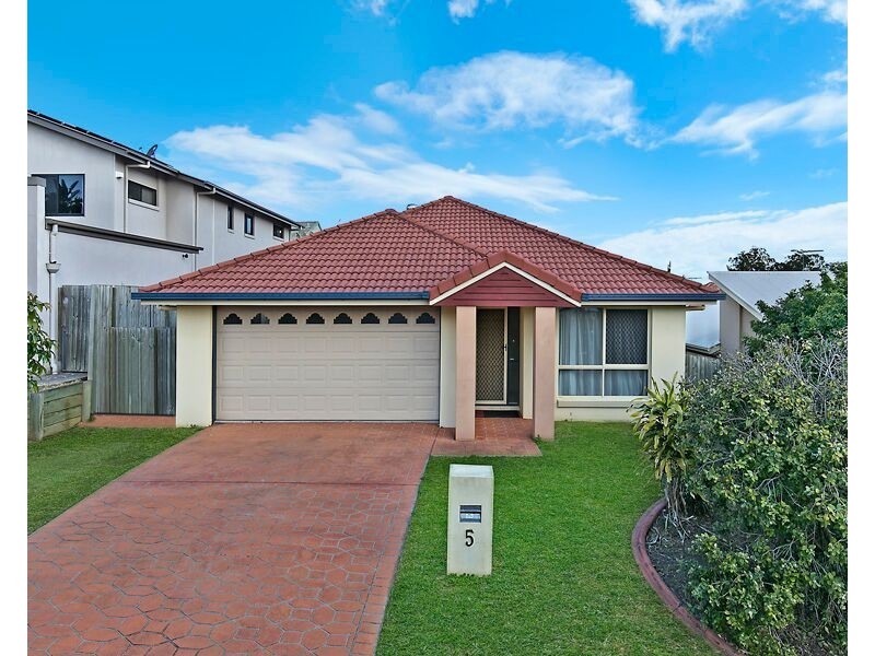5 Hastings Close, Calamvale QLD 4116