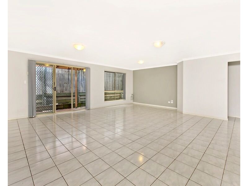 5 Hastings Close, Calamvale QLD 4116