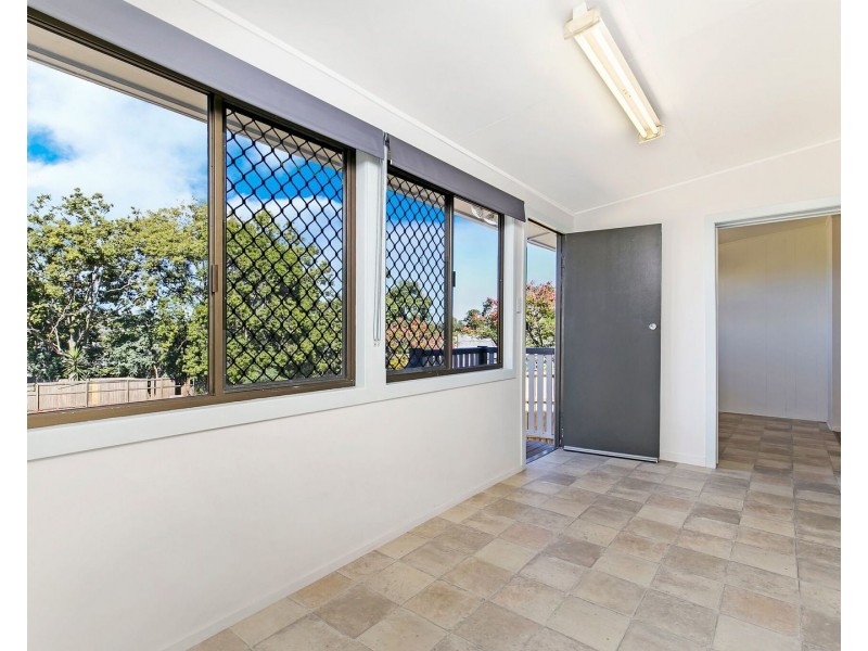 124 Logan Street, Eagleby QLD 4207