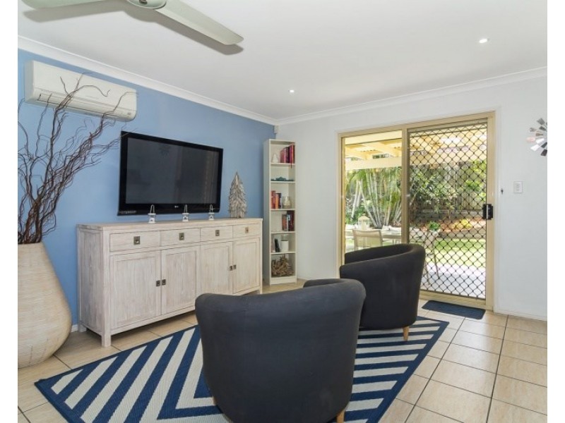 6 Clifton Place, Parkinson QLD 4115