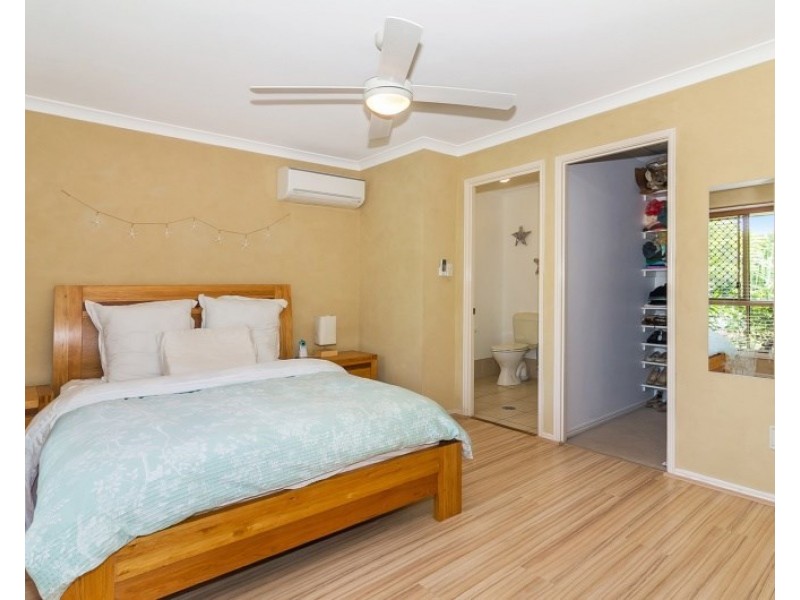 6 Clifton Place, Parkinson QLD 4115