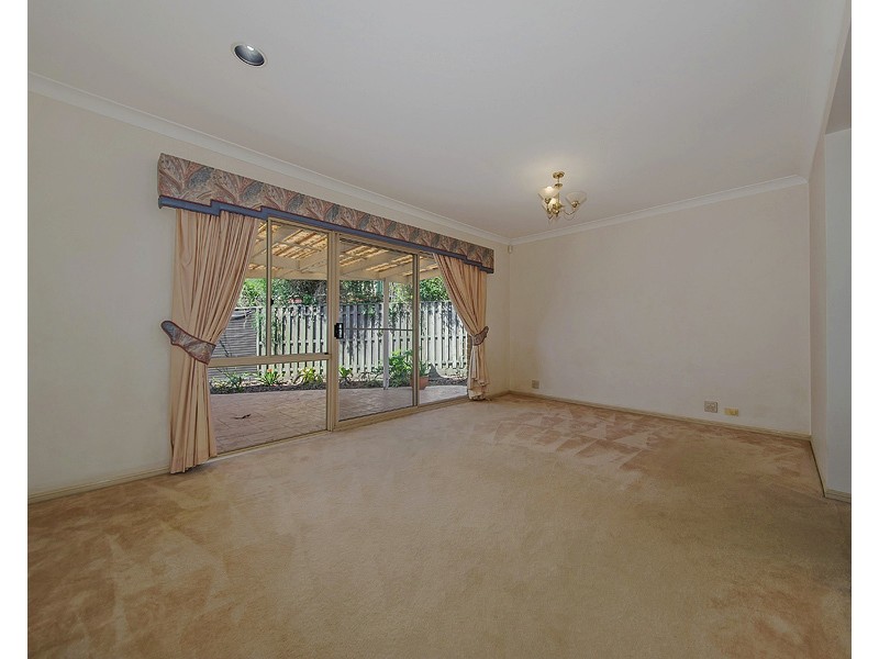 22 Poinciana Crescent, Stretton QLD 4116