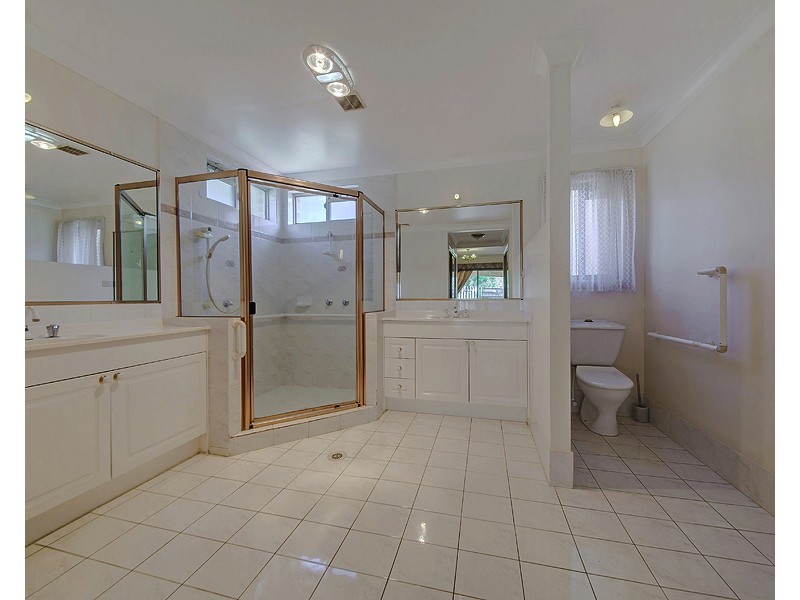22 Poinciana Crescent, Stretton QLD 4116