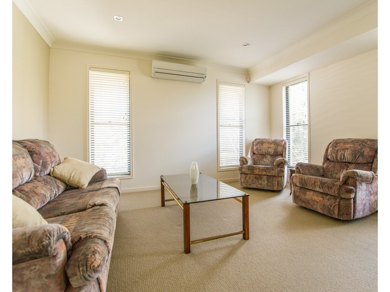 5 Fatima Place, Calamvale QLD 4116