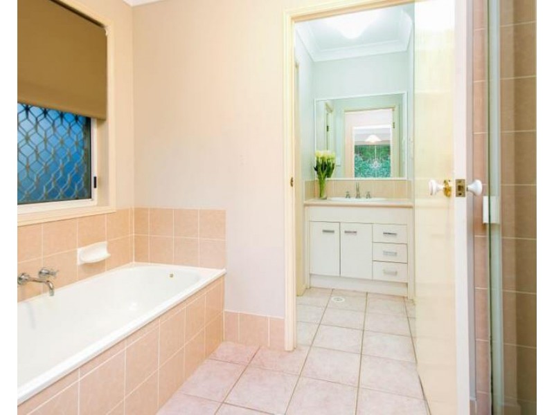 56 Timaru Crescent, Eight Mile Plains QLD 4113