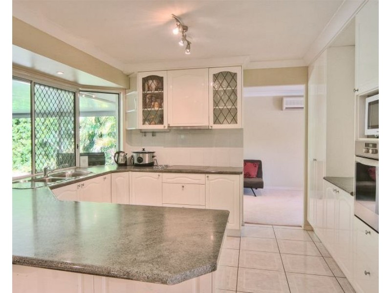 59 Lakewood Avenue, Parkinson QLD 4115