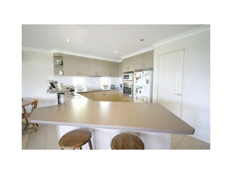 12 Lomond Place, Parkinson QLD 4115