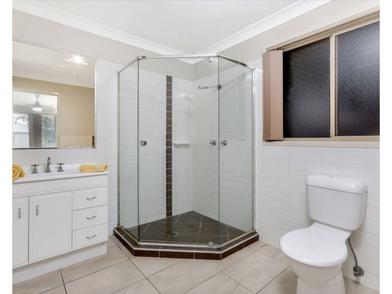 12 Lomond Place, Parkinson QLD 4115