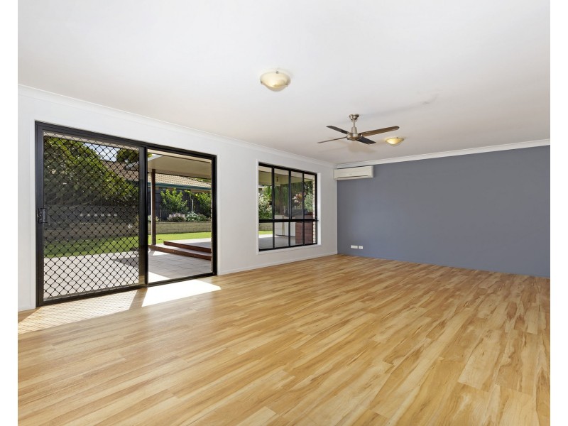 28 Otway Place, Parkinson QLD 4115