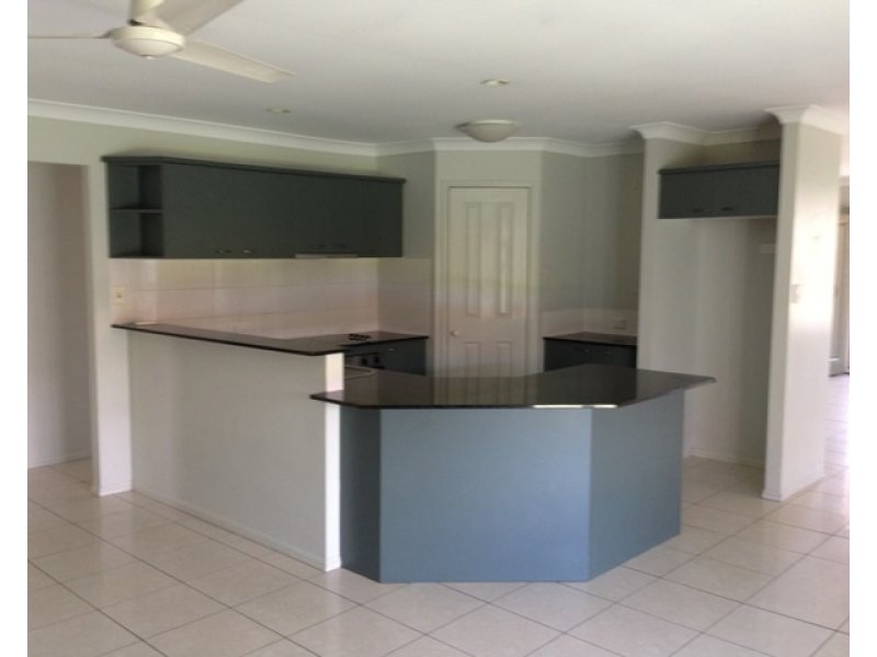 6 Karajini Crescent, Parkinson QLD 4115