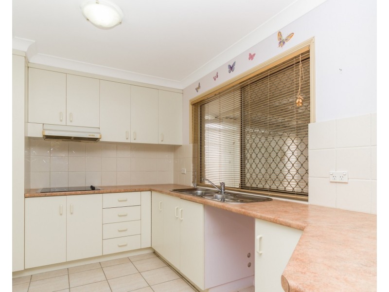 14 Pinnacle Close, Regents Park QLD 4118