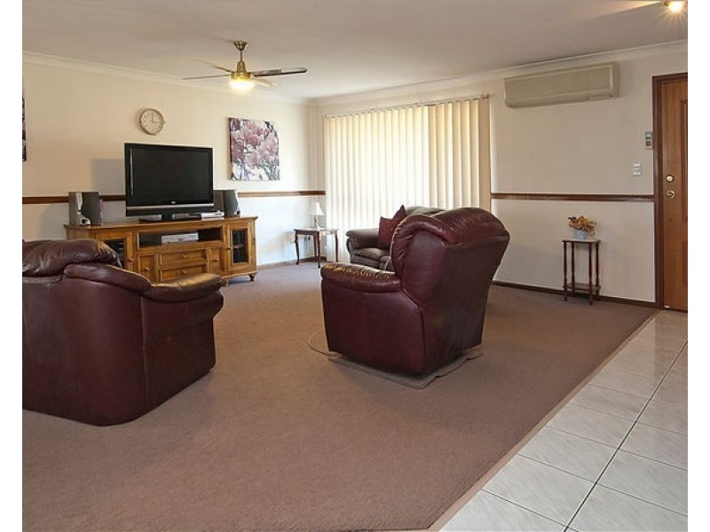 10 Copeton Crescent, Parkinson QLD 4115