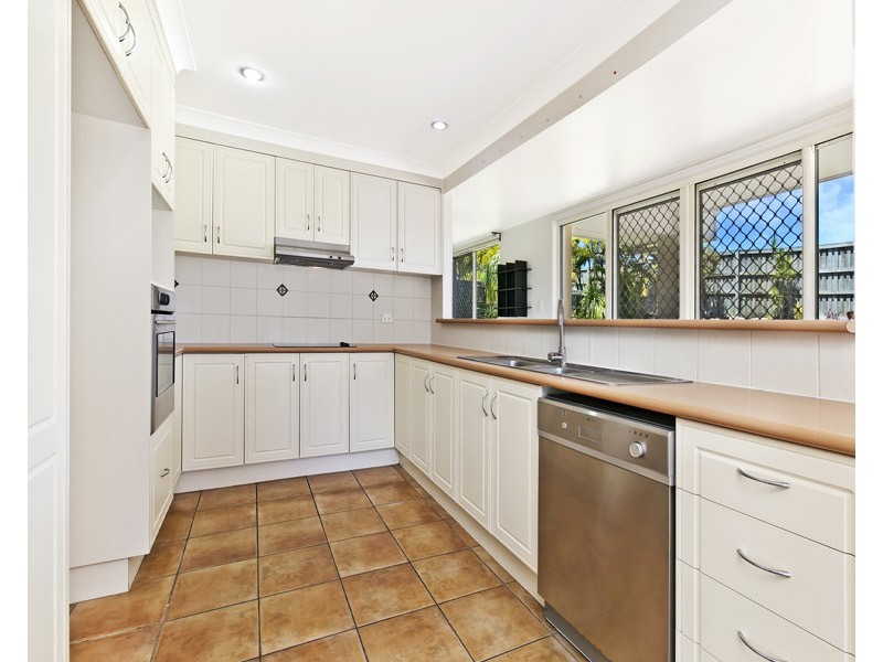 7 Hamersley Place, Parkinson QLD 4115