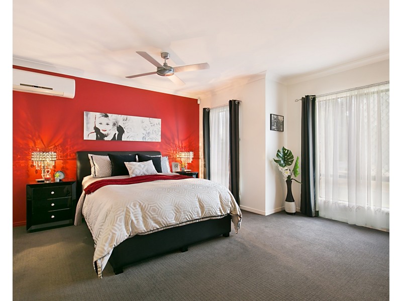 17 Talisker Place, Parkinson QLD 4115