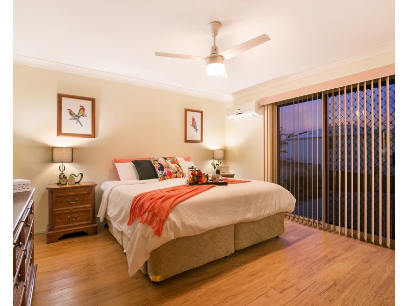17 Somerset Place, Parkinson QLD 4115