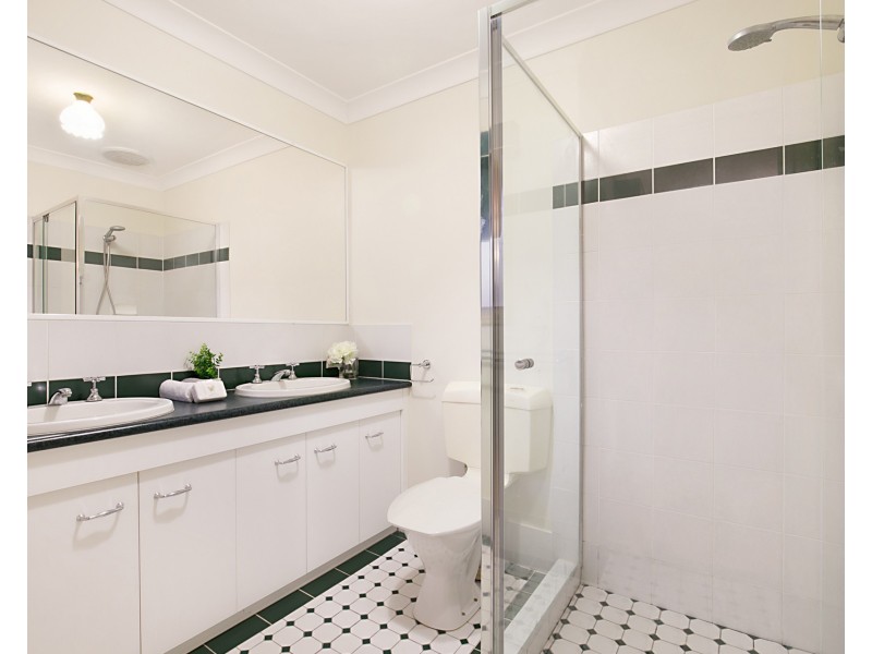 17 Somerset Place, Parkinson QLD 4115
