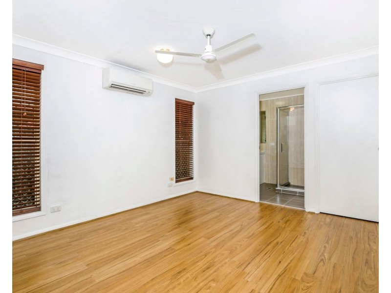 10 Tynon Close, Parkinson QLD 4115