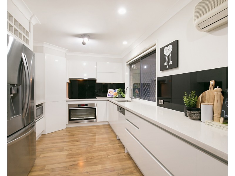 28 Tarra Place, Parkinson QLD 4115