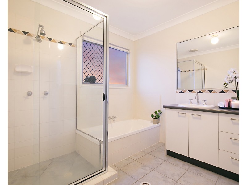 28 Tarra Place, Parkinson QLD 4115