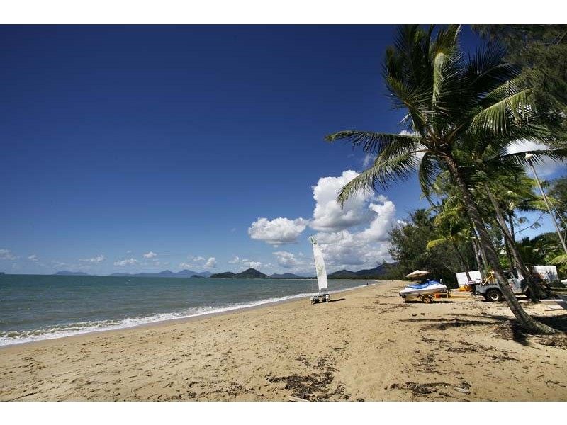 Unit 7/79-83 ISLAND VIEWS Williams Esplanade, Palm Cove QLD 4879