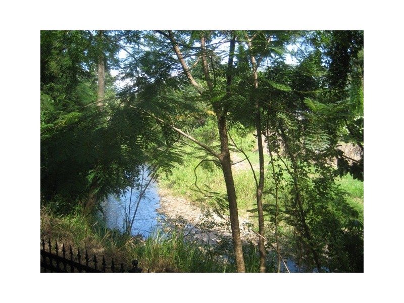 644 Bruce High Way, Woree QLD 4868