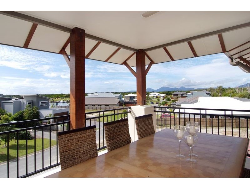 Unit PENTHOUSE/88 HARBOUR Drive, Trinity Park QLD 4879