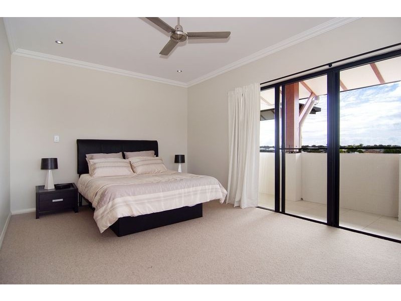 Unit PENTHOUSE/88 HARBOUR Drive, Trinity Park QLD 4879