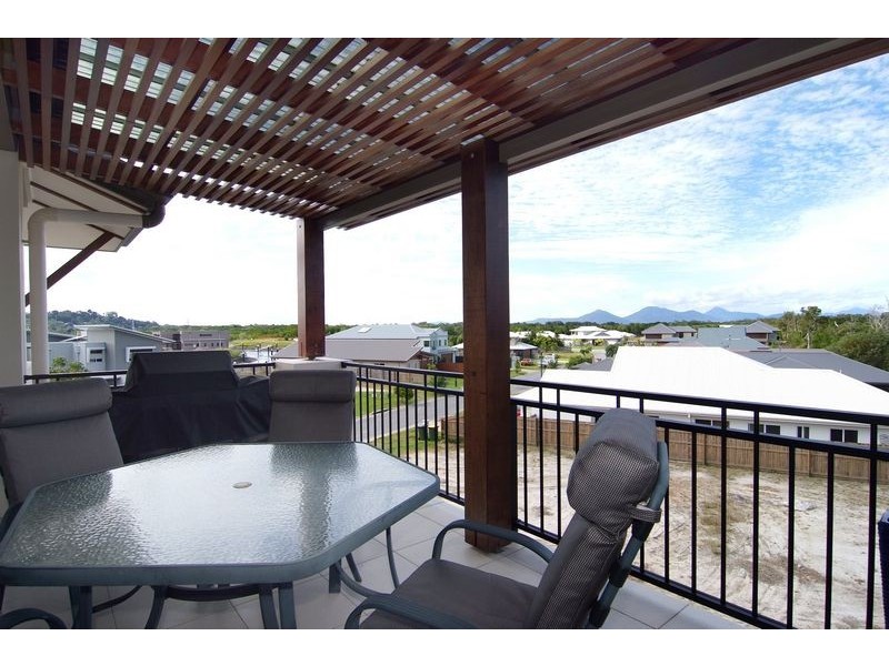 Unit PENTHOUSE/88 HARBOUR Drive, Trinity Park QLD 4879