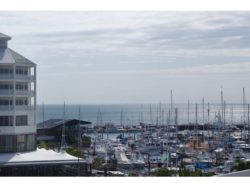 Unit 19/1 Marlin Parade, Cairns QLD 4870