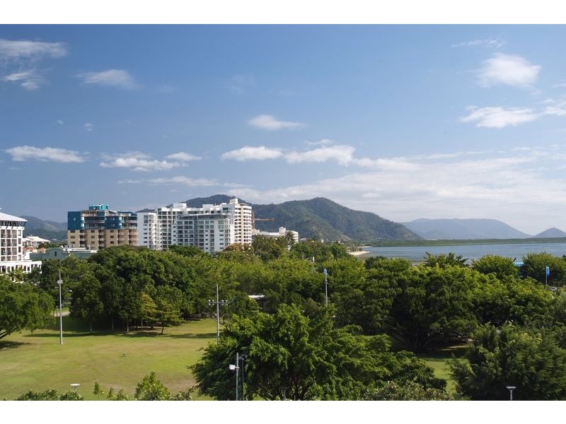 Unit 19/1 Marlin Parade, Cairns QLD 4870