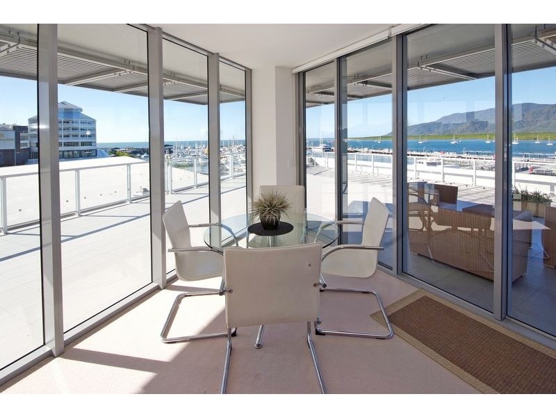 Unit 11/1 Marlin Parade, Cairns City QLD 4870