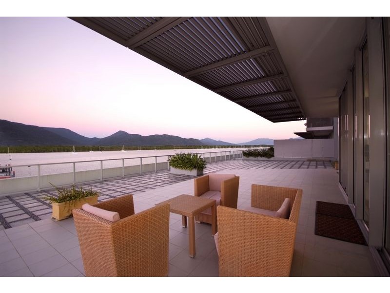 Unit 11/1 Marlin Parade, Cairns City QLD 4870