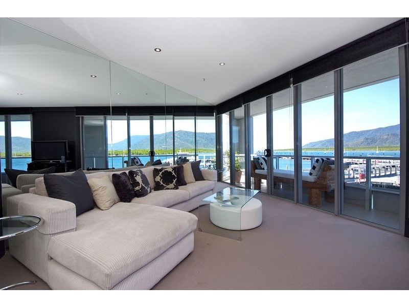 Unit 301/1 Marlin Parade, Cairns QLD 4870