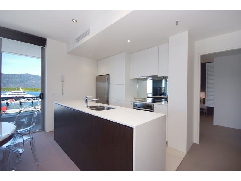 Unit 301/1 Marlin Parade, Cairns QLD 4870