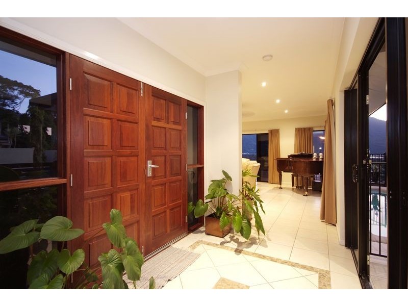 16 Playford Close, Cairns QLD 4870