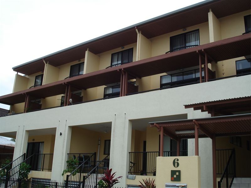Unit APT. 2/6 James Street, Cairns QLD 4870