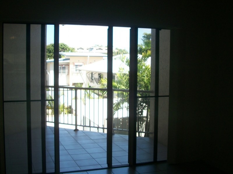 Unit 11/111-113 Martyn Street, Cairns QLD 4870