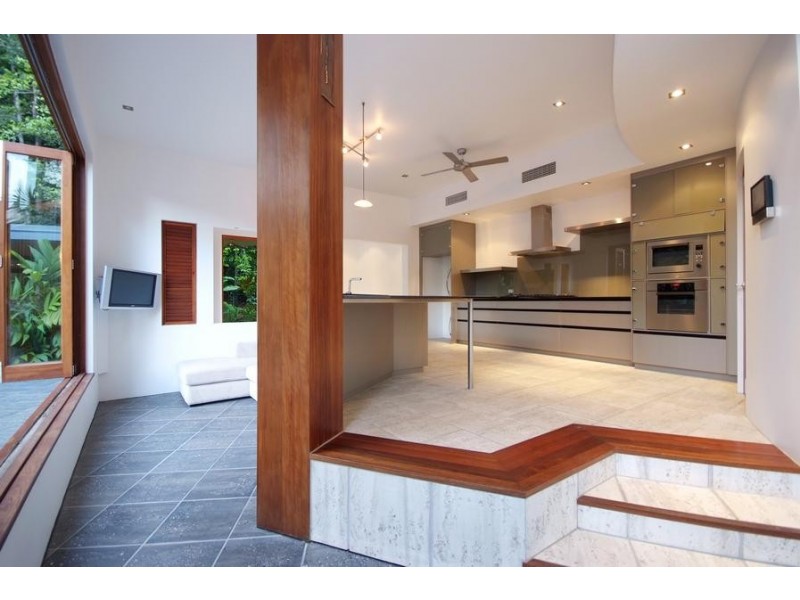 55 Junction Street, Edge Hill QLD 4870