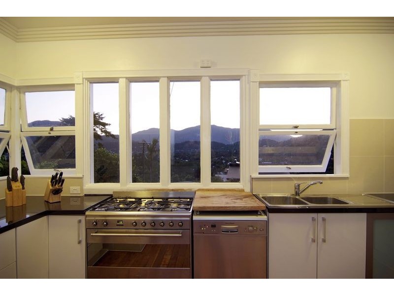 14 Bellevue Crescent, Edge Hill QLD 4870