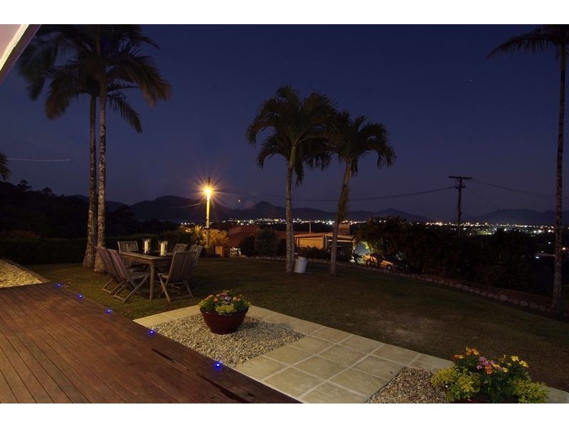 14 Bellevue Crescent, Edge Hill QLD 4870