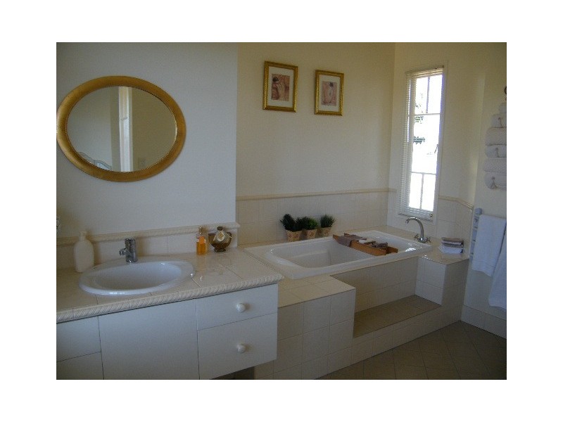 LOT 18 Edgewater Road, Tinaroo QLD 4872