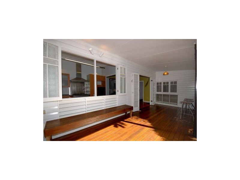 12 Dalziel Street, Cairns QLD 4870