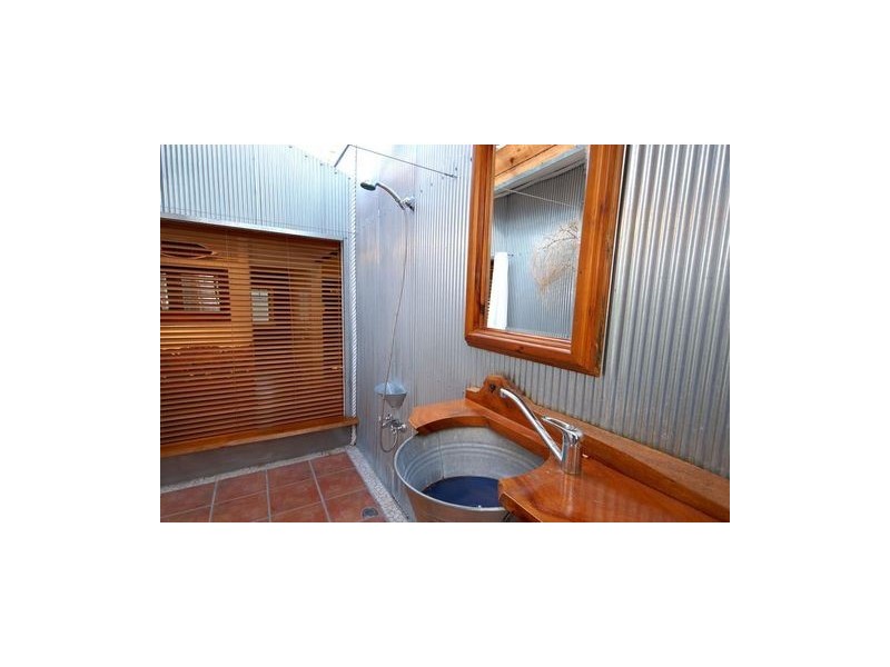 12 Dalziel Street, Cairns QLD 4870