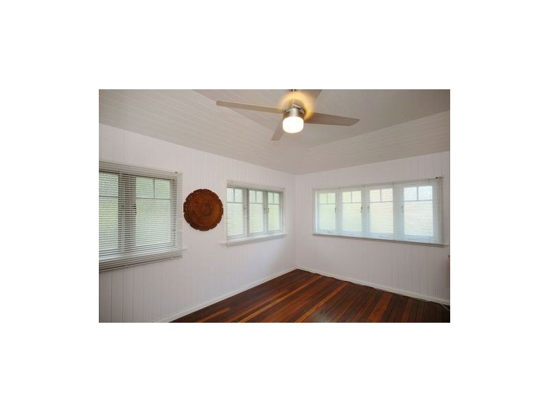 12 Dalziel Street, Cairns QLD 4870