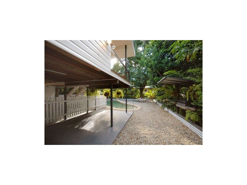 12 Dalziel Street, Cairns QLD 4870