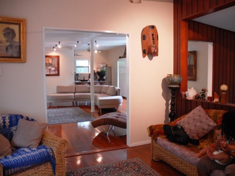 21 Sims Esplanade, Yorkeys Knob QLD 4878