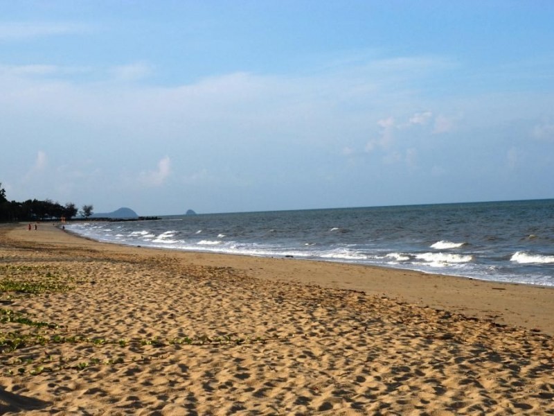 21 Sims Esplanade, Yorkeys Knob QLD 4878