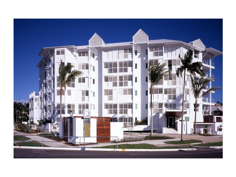 Unit 13/201 Lake Street, Cairns QLD 4870